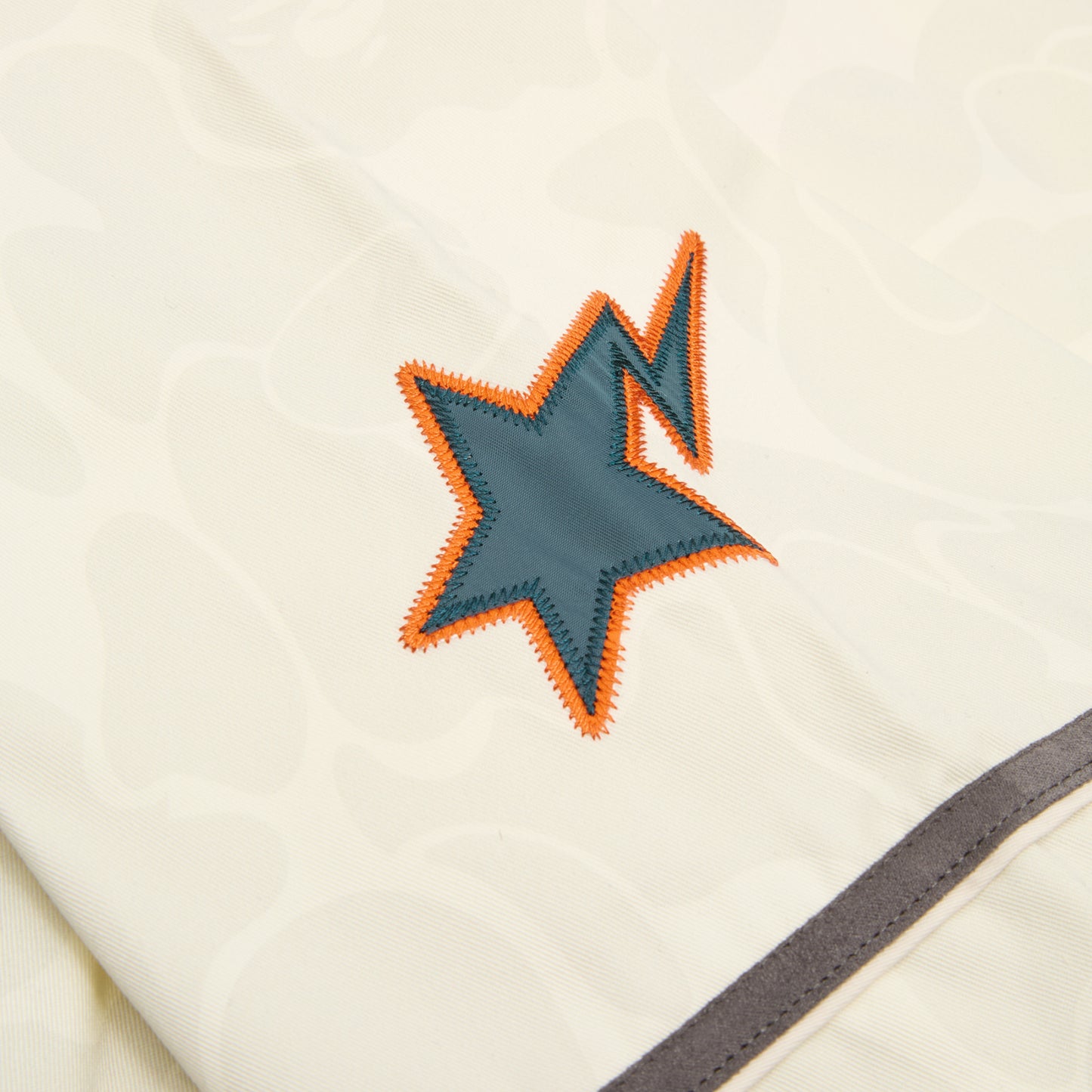 A Bathing Ape Solid Camo Multi Logo Baseball Ss Shirt M (Ivory)