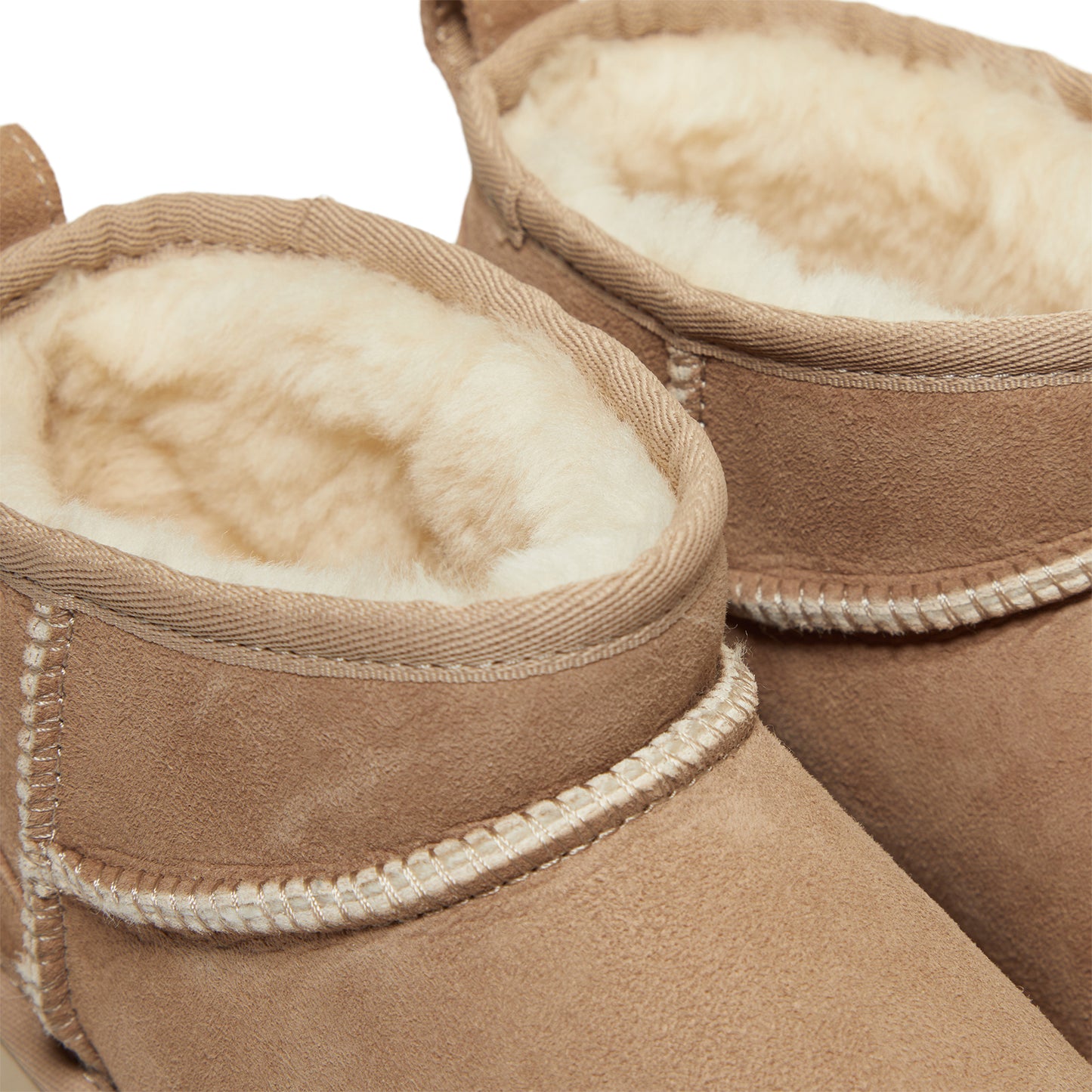 UGG Womens Classic Ultra Mini (Sand)