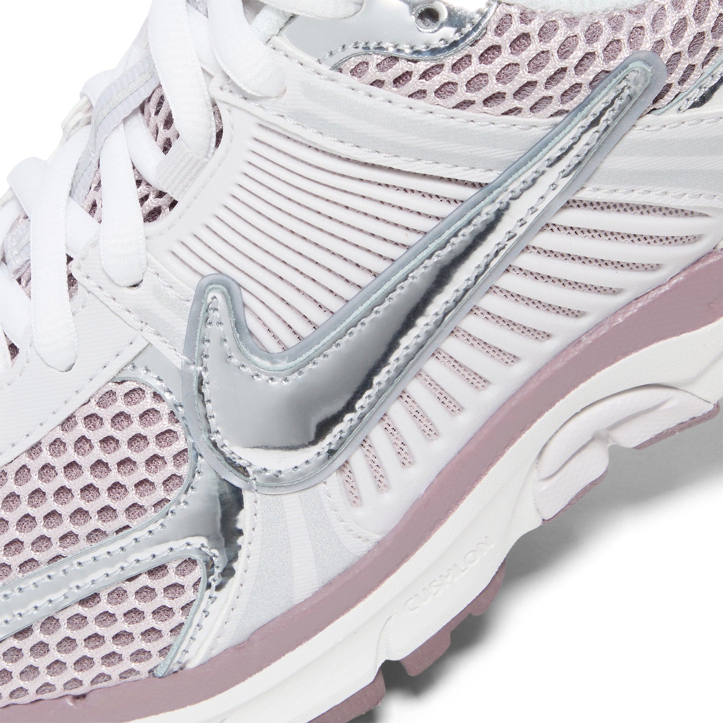 Nike Womens Zoom Vomero 5 (Vast Grey/Metallic Silver)