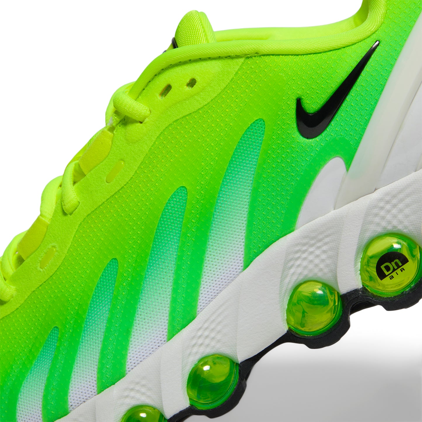 Nike Womens Air Max DN8 (Volt/Black/Green Strike/Summit White)