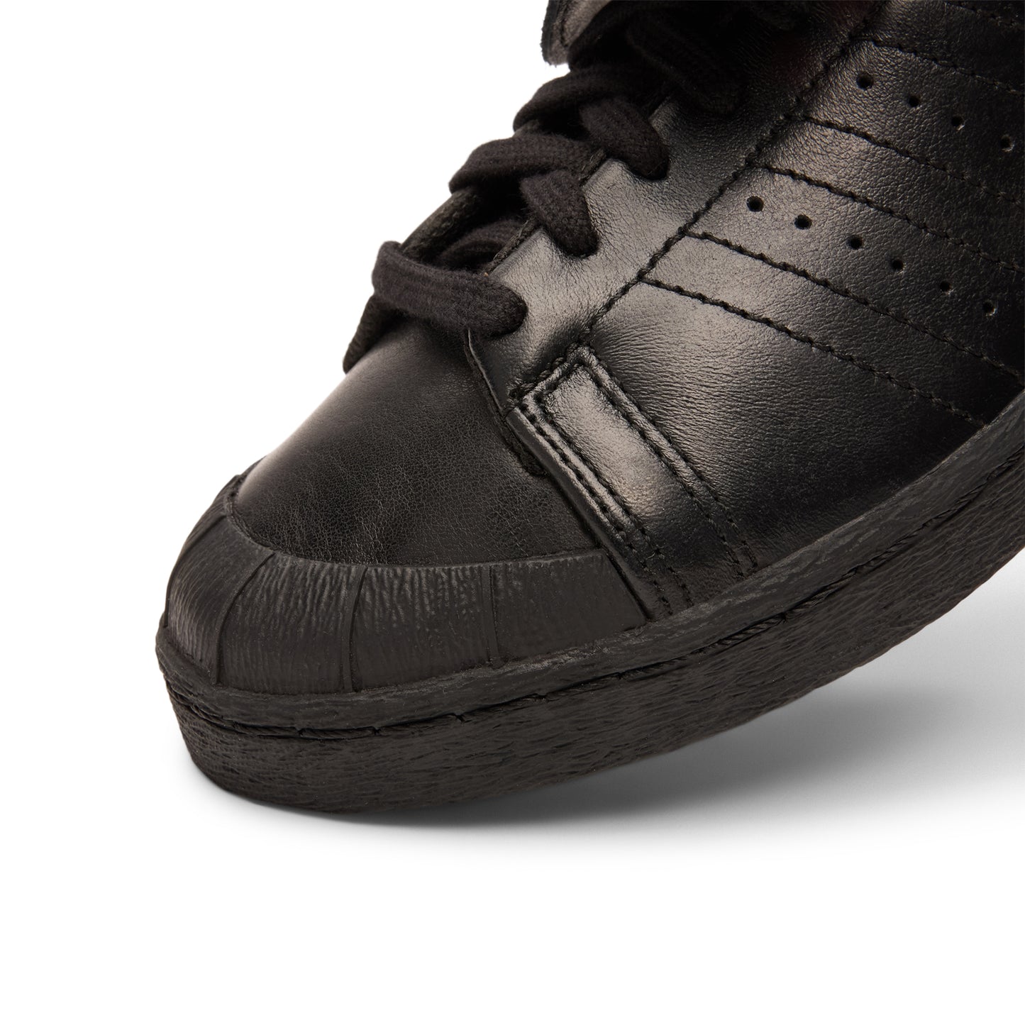 adidas Chavarria Jabbar Low (Core Black/Gold Metallic)