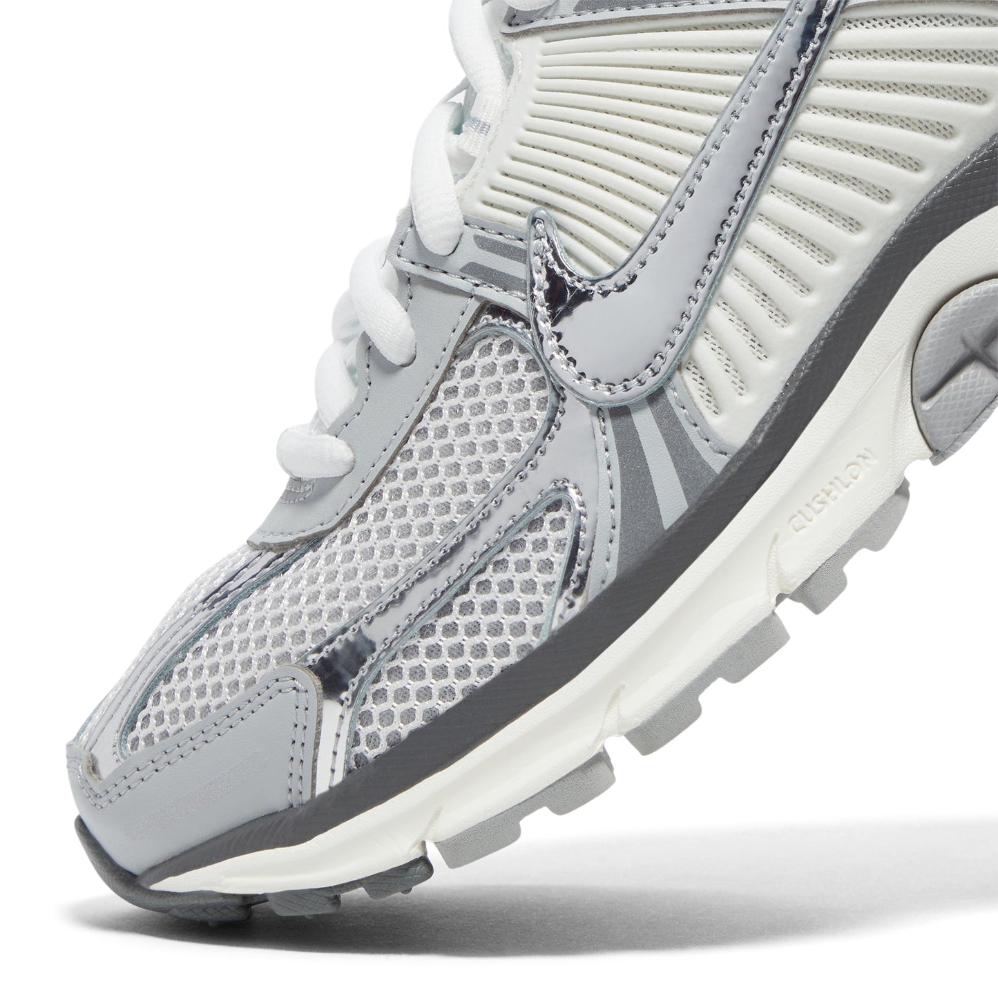 Nike Zoom Vomero 5 (Summit White/Metallic Silver)