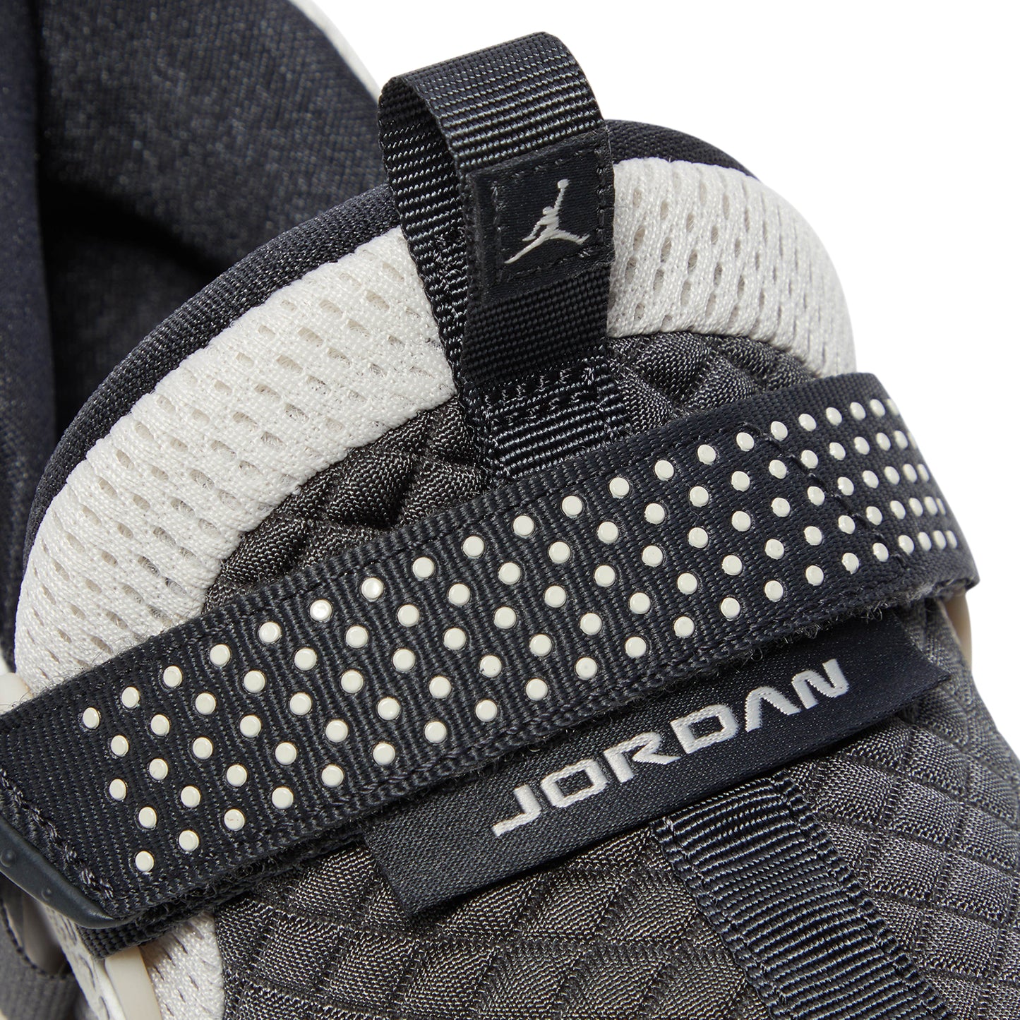 Nike Womens Jordan Trunner LX (Light Orewood Brown/Anthracite)