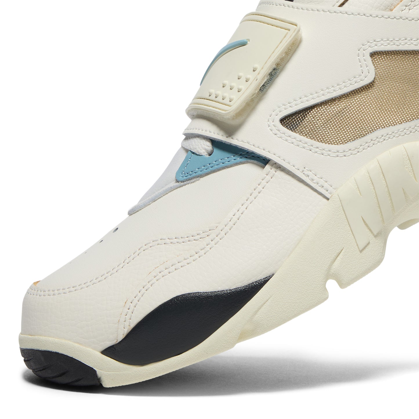 Nike Air Diamond Turf (Sail/Mica Blue/Coconut Milk/Off Noir)