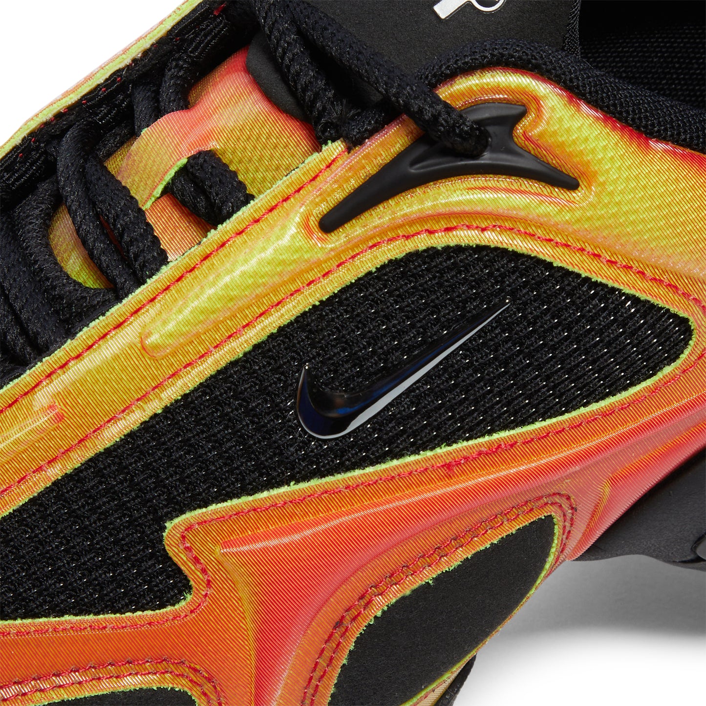 Nike Womens Air Max Muse SE (Black/Metallic Silver/Bright Crimson)