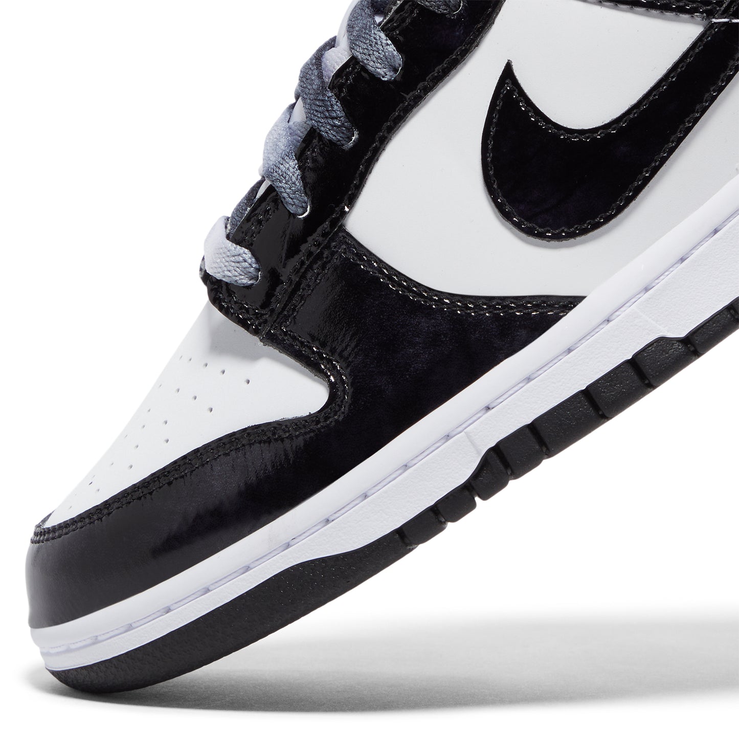 Nike Dunk Low Retro SE (White/Black)