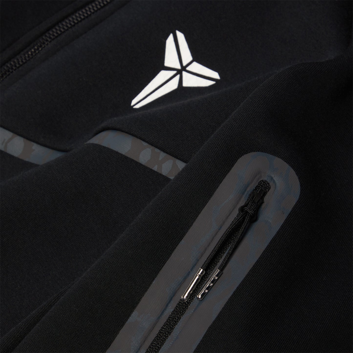 Nike Kobe Tech Fleece Full-Zip Windrunner Jacket (Black/White)