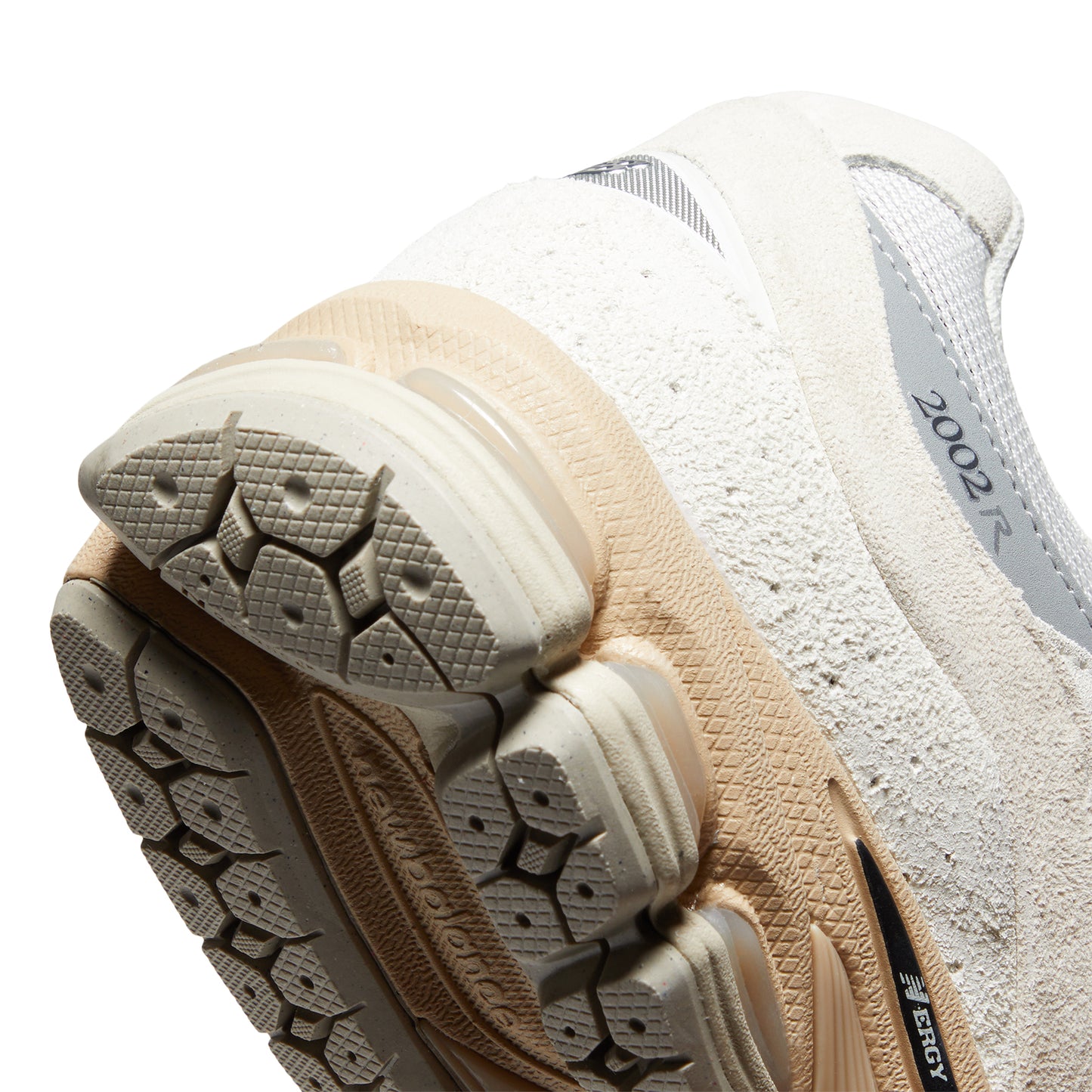 New Balance 2002R (Linen/Rain cloud/Black cement)