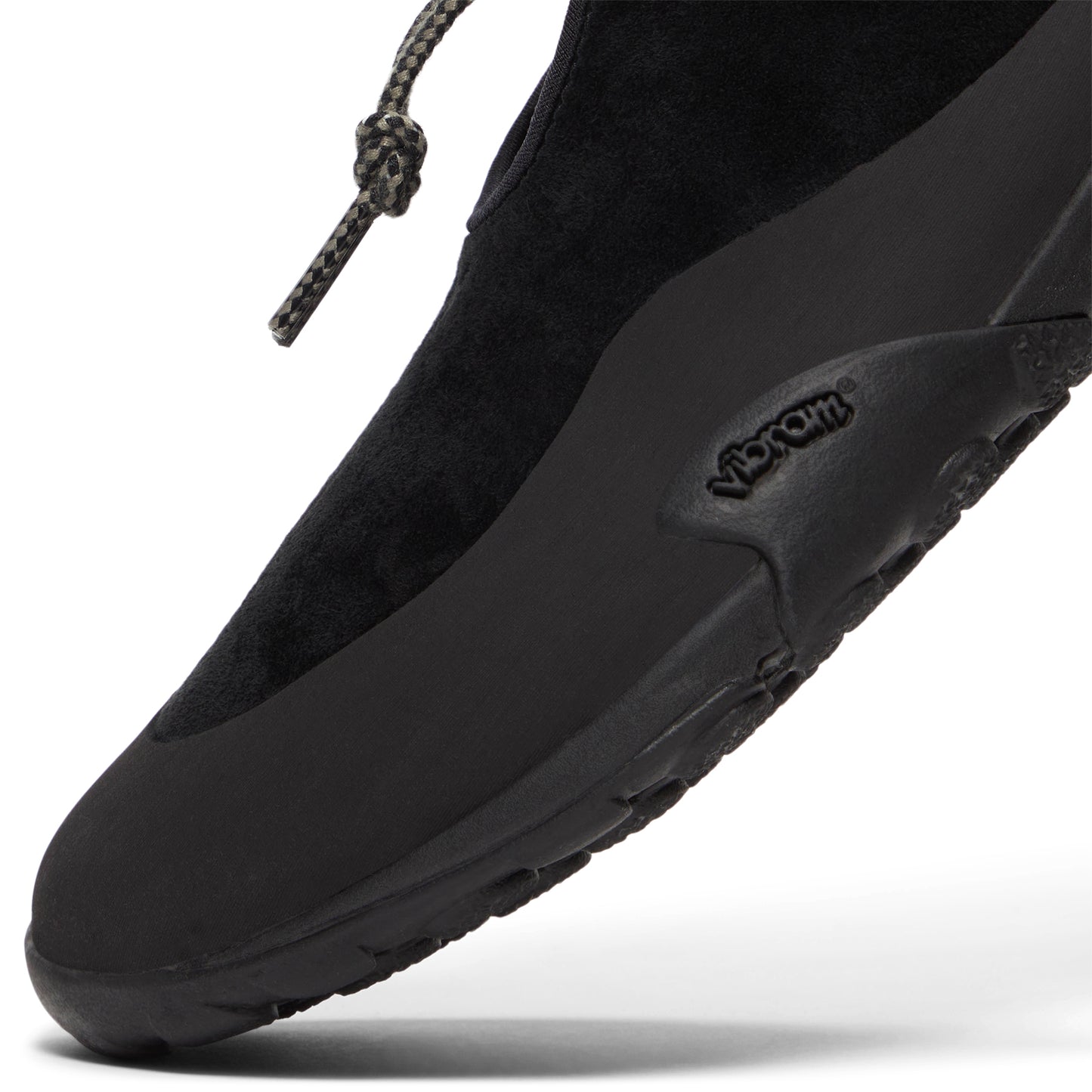 Tokyo Design Studio Minimus x New Balance MT10 (Black)