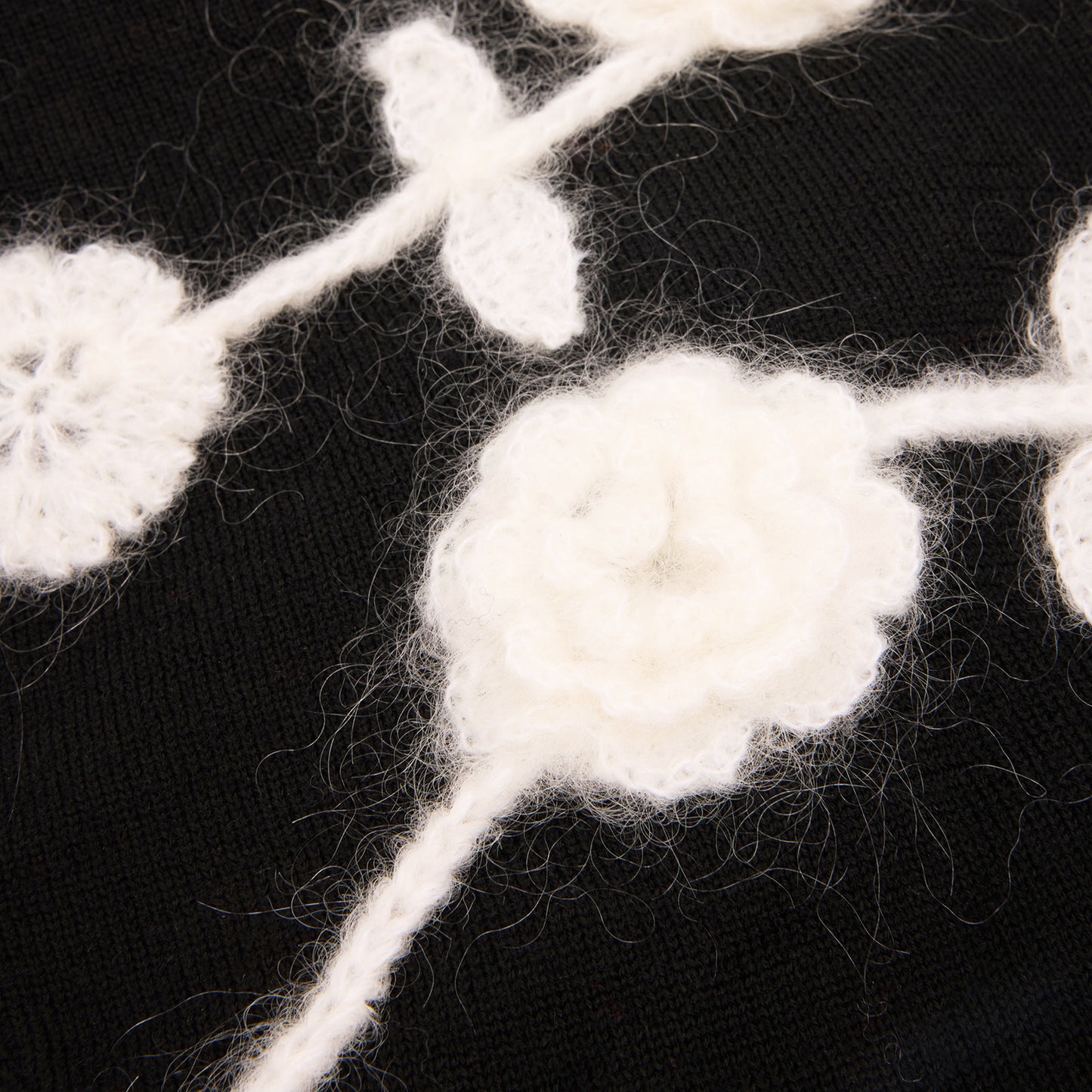 GANNI Bonnet Crochet Flowers (Black)