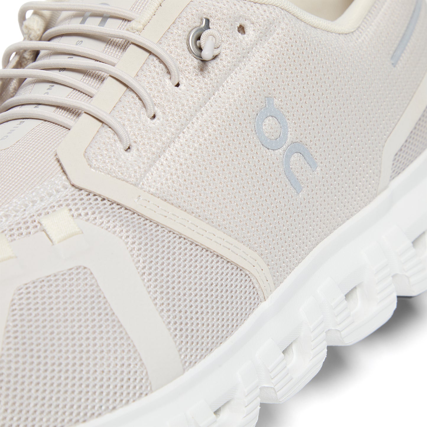 ON Cloud 6 (Pearl/White)