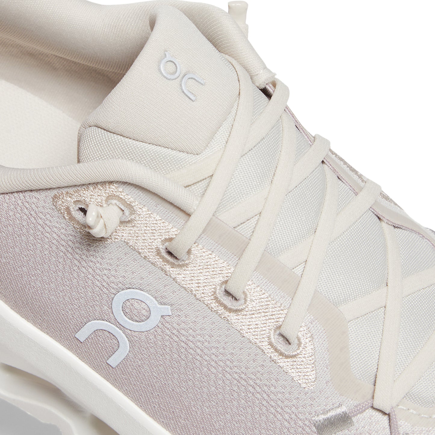 On Womens Cloudtilt (Pearl/Fade)