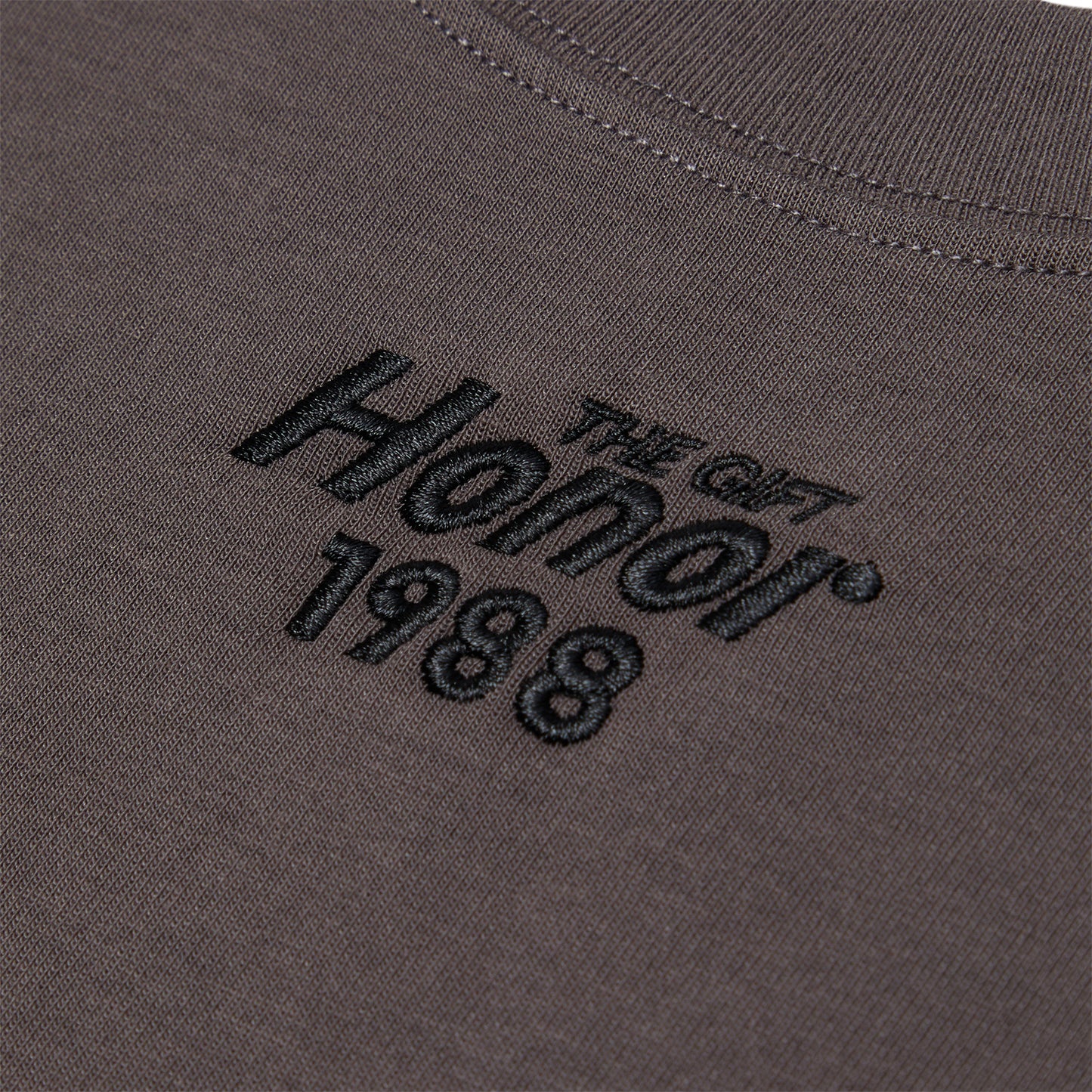 Honor The Gift Pendant Box Tee (Charcoal)