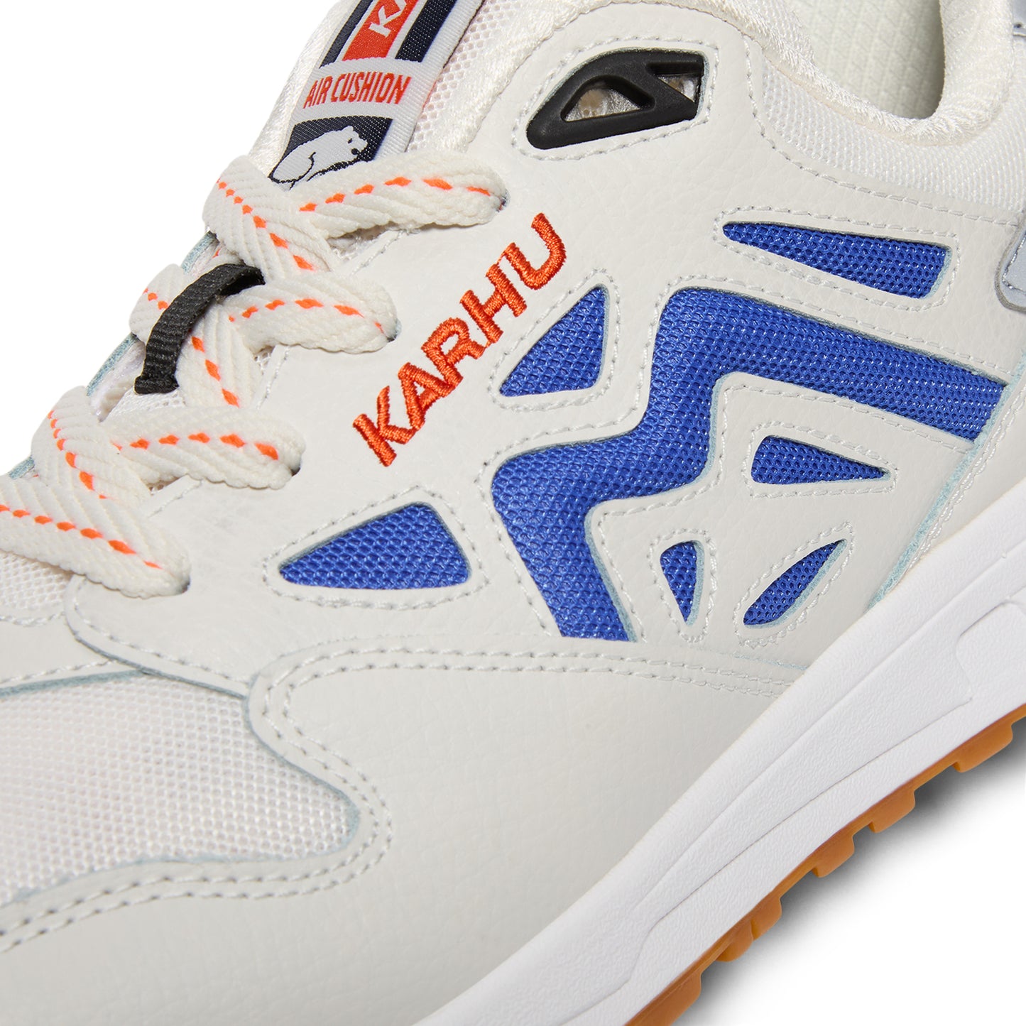 Karhu Legacy 96 (Blanc de Blanc/Dazzling Blue)