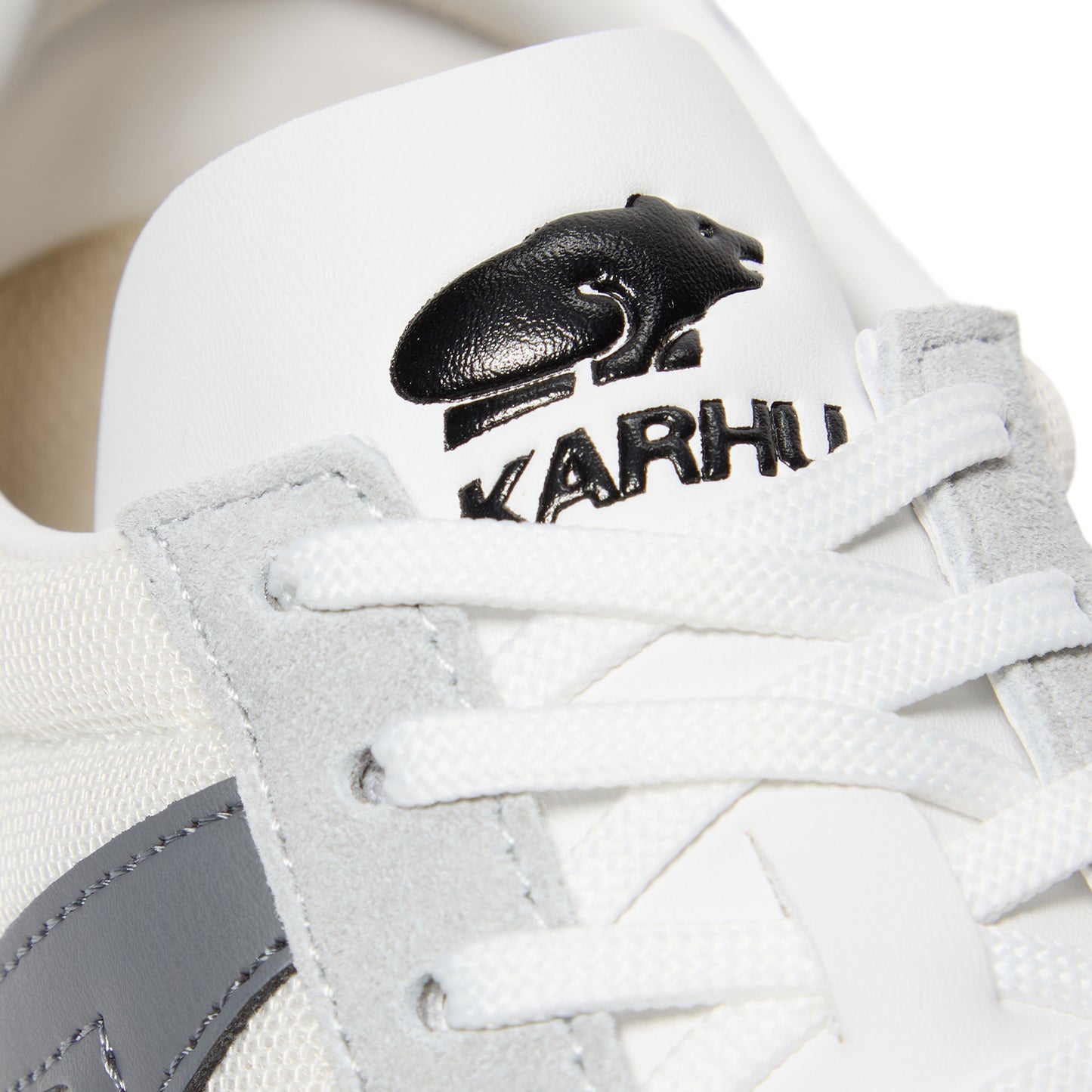 Karhu Mestari (Dawn Blue/Smoked Pearl)