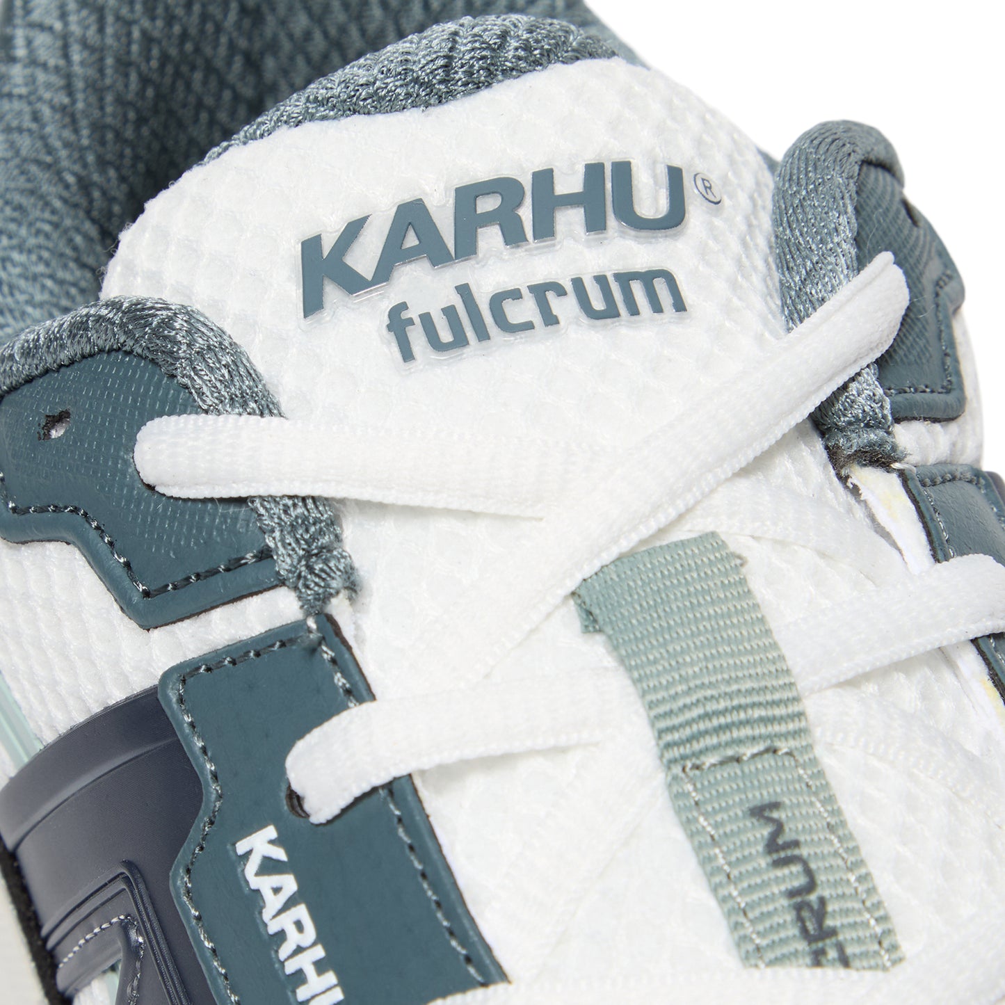 Karhu Super Fulcrum (Stormy Weather/India Ink)