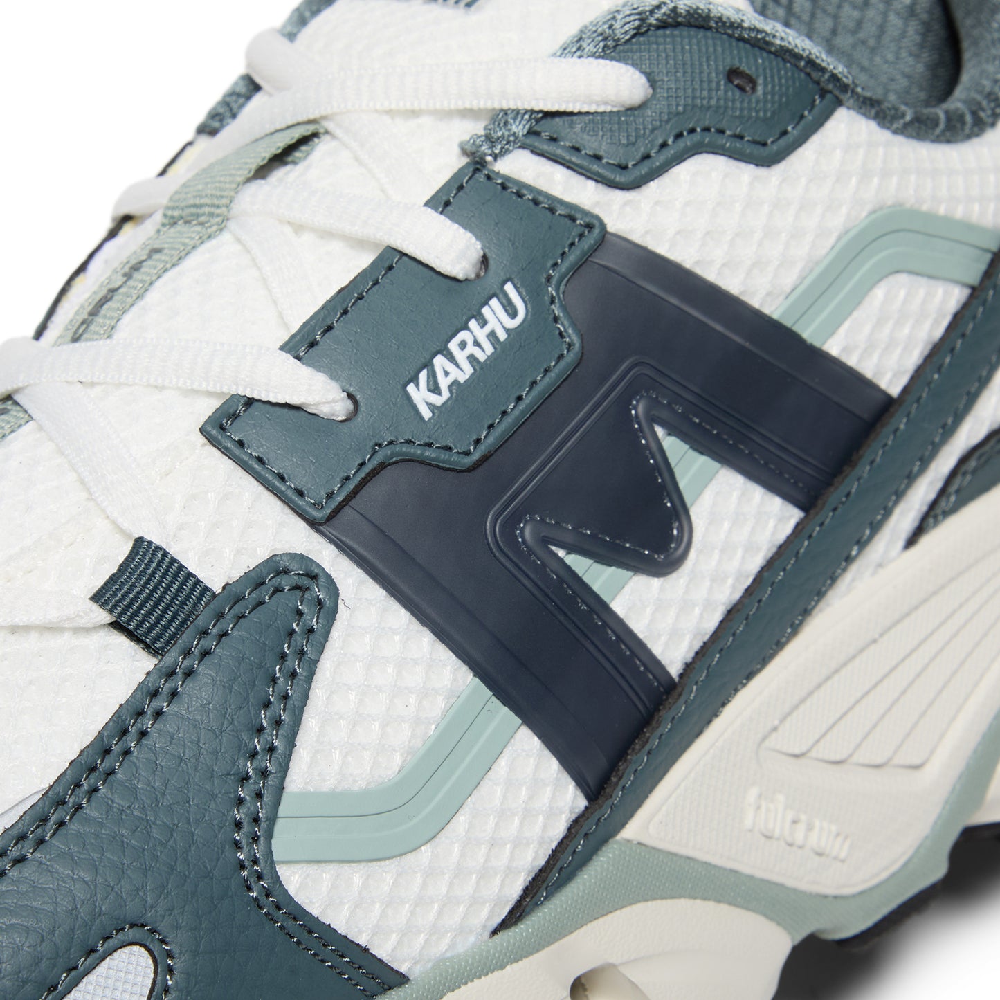 Karhu Super Fulcrum (Stormy Weather/India Ink)