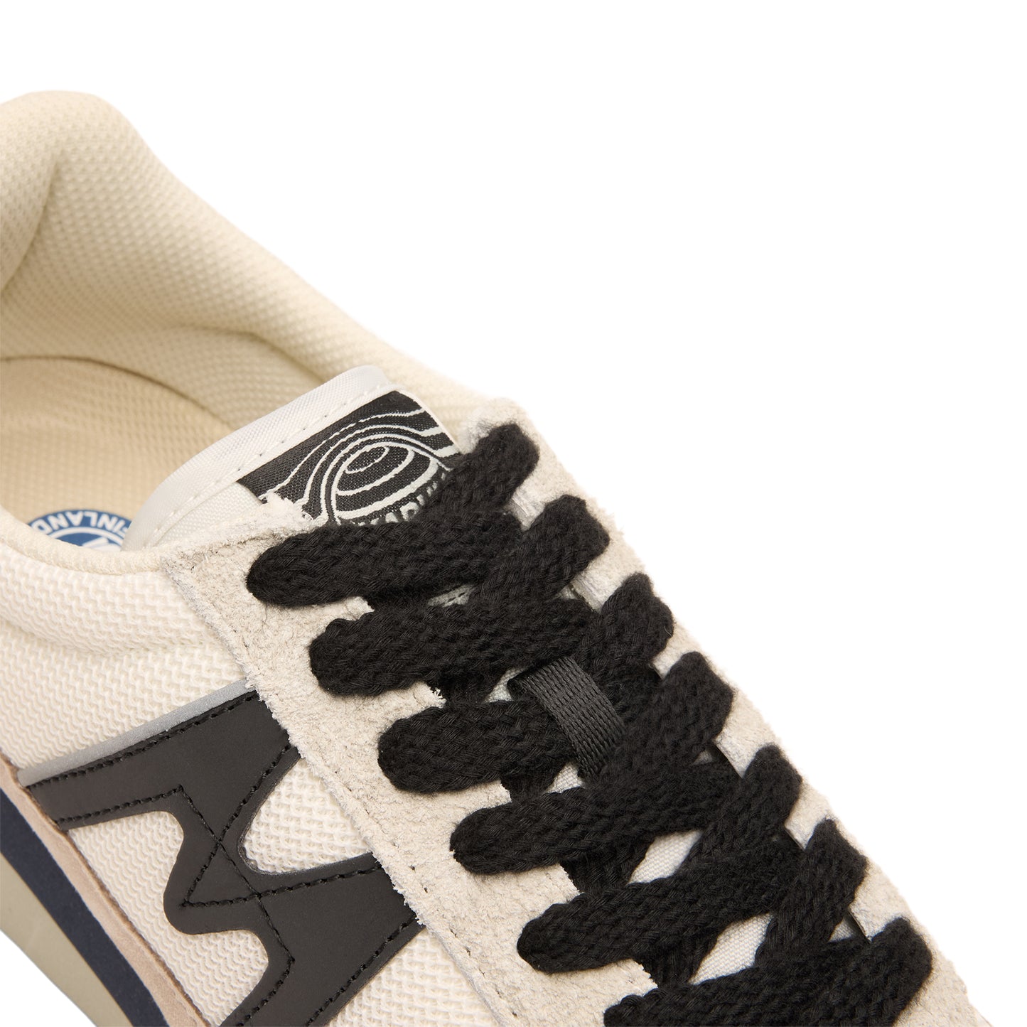 Karhu Mestari Control (Silver Lining/Jet Black)