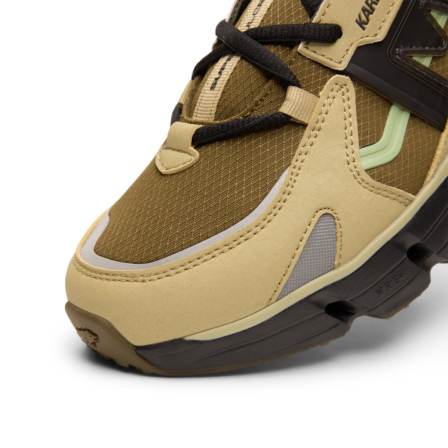 Karhu Super Fulcrum (Beech/Jet Black)