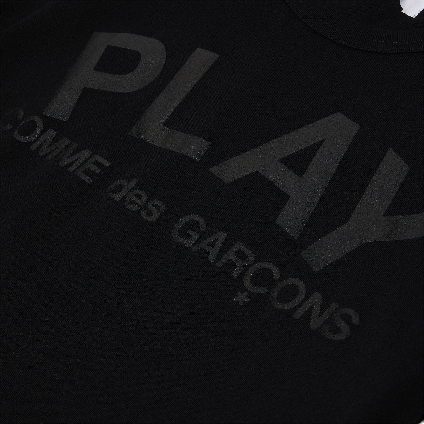 Comme Des Garcons PLAY Logo Print T-Shirt (Black)
