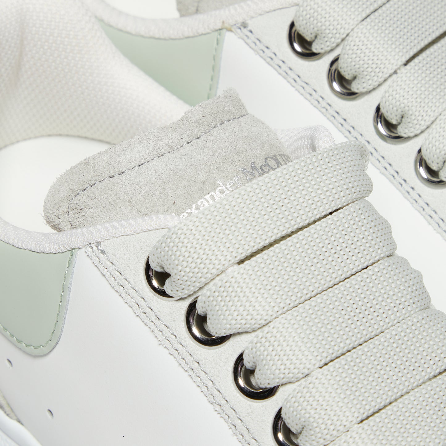 Alexander McQueen Womens Oversized Sneaker(White/Cement)