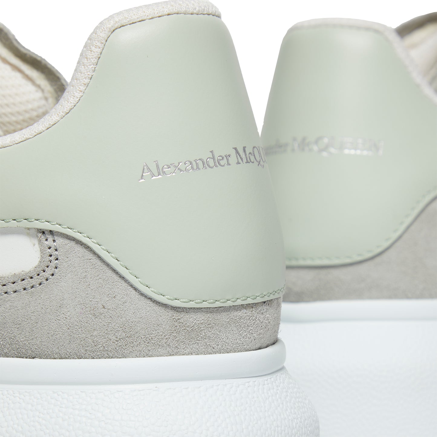 Alexander McQueen Womens Oversized Sneaker(White/Cement)