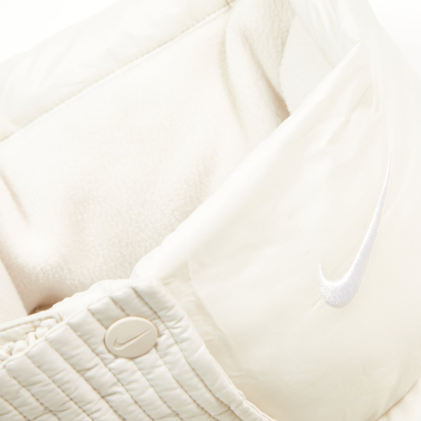 Nike Womens Therma-FIT Oversized Puffer PrimaLoft® (Light Orewood/White)