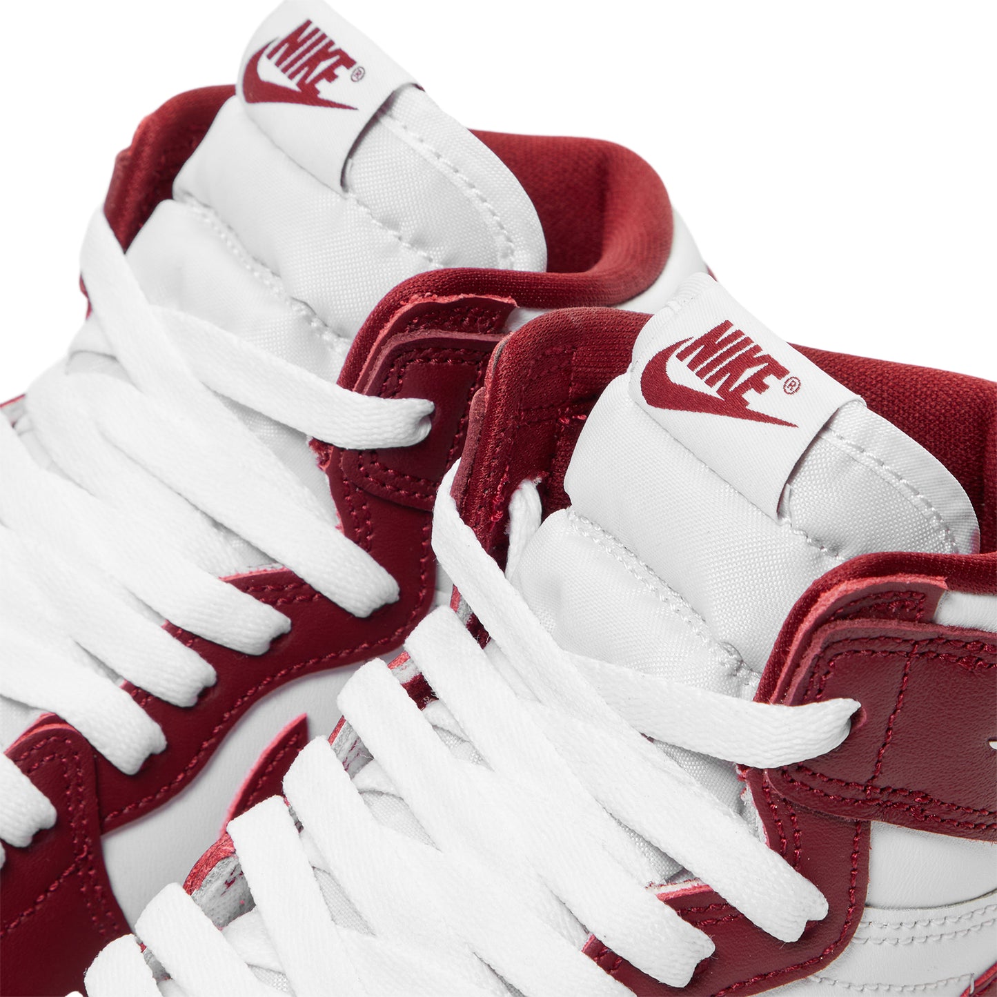 Nike Kids Jordan 1 Retro High OG (White/Team Red)