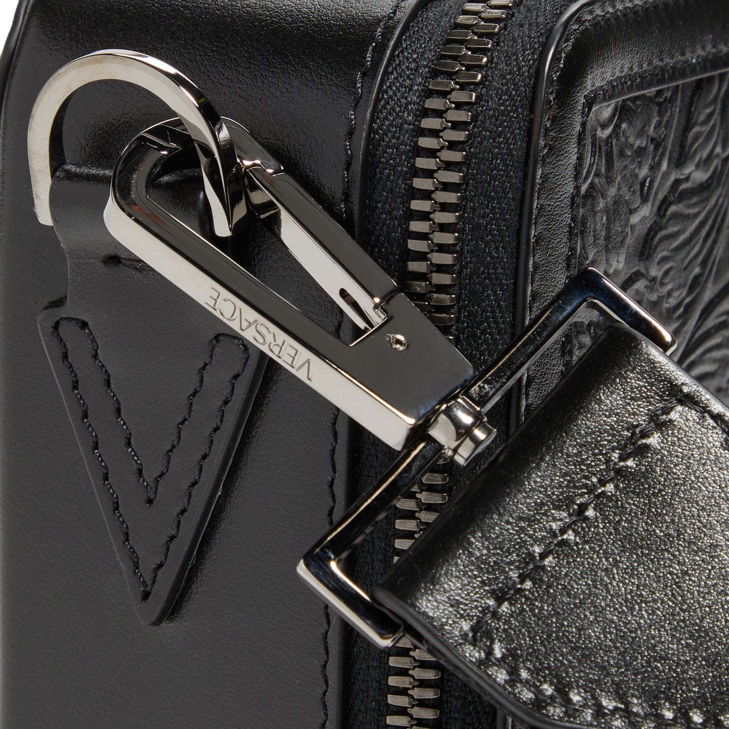 Versace Biggie Barocco Messenger Bag (Black/Ruthenium)