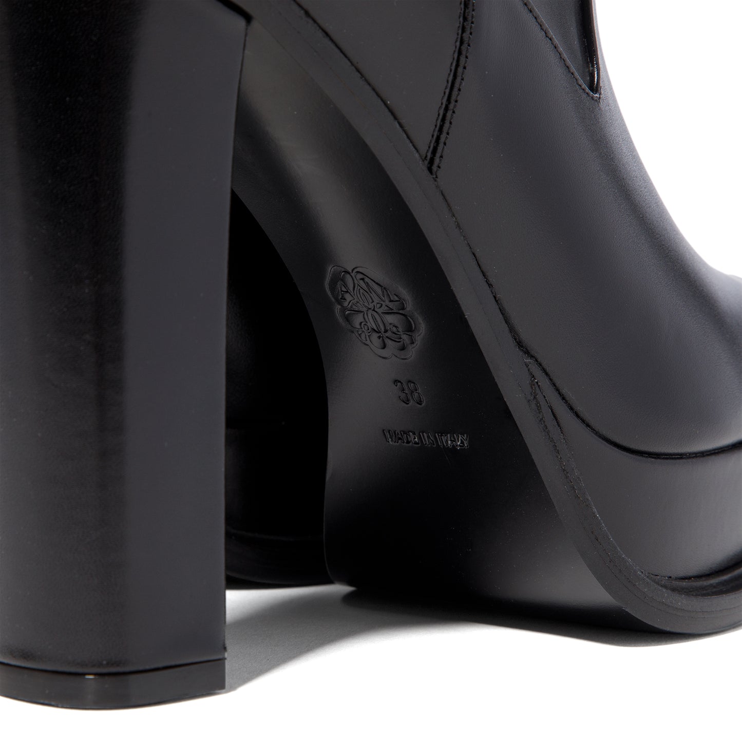 Alexander McQueen Eyelet Platform Boot (Black/Silver)