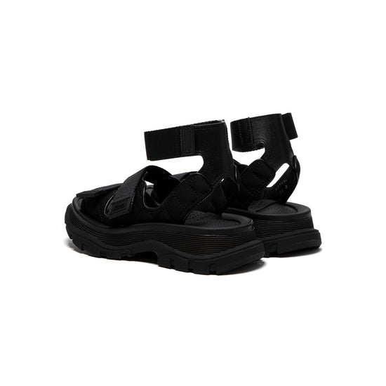 Alexander McQueen Womens Oversized Sandal (Black)