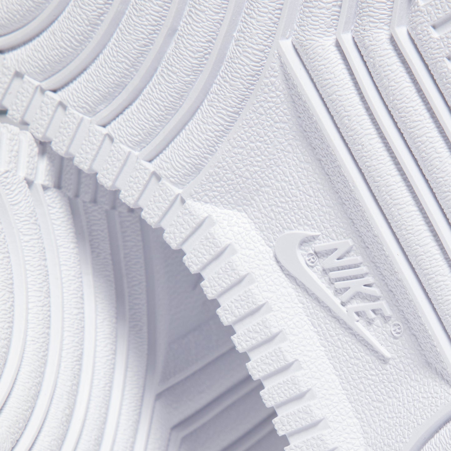 Nike Air Force 1 '07 (White)