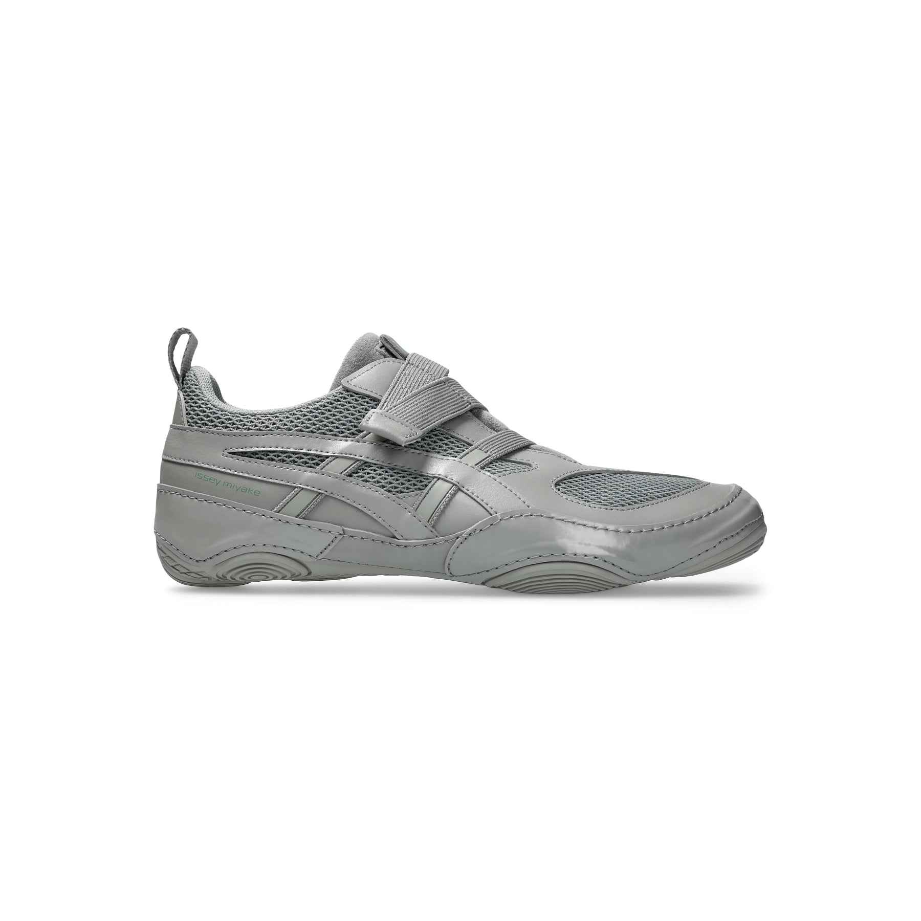 イッセイミヤケISSEY MIYAKE × Asics Hyper Taping Issey Miyake x Asics Hyper Taping (Grey/Grey) – CNCPTS