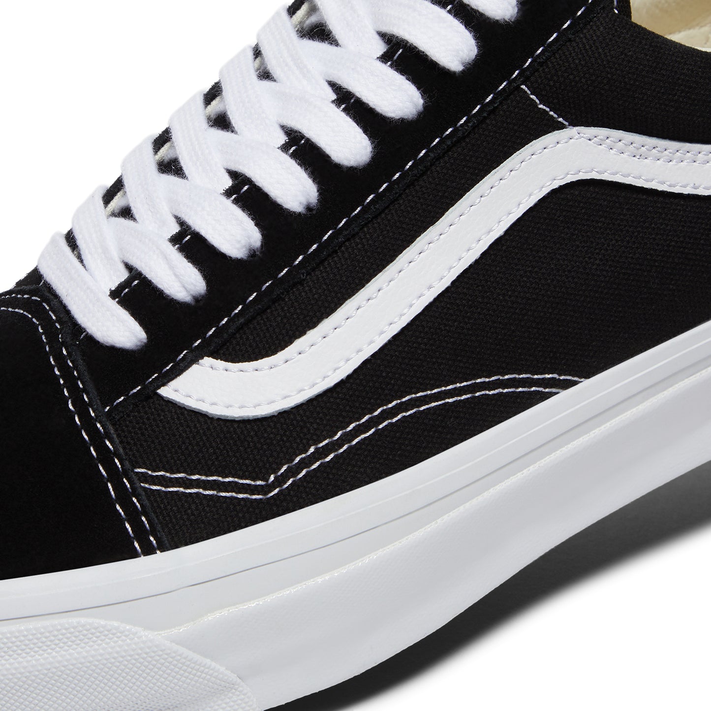 Vans Old Skool LX (Black/White)