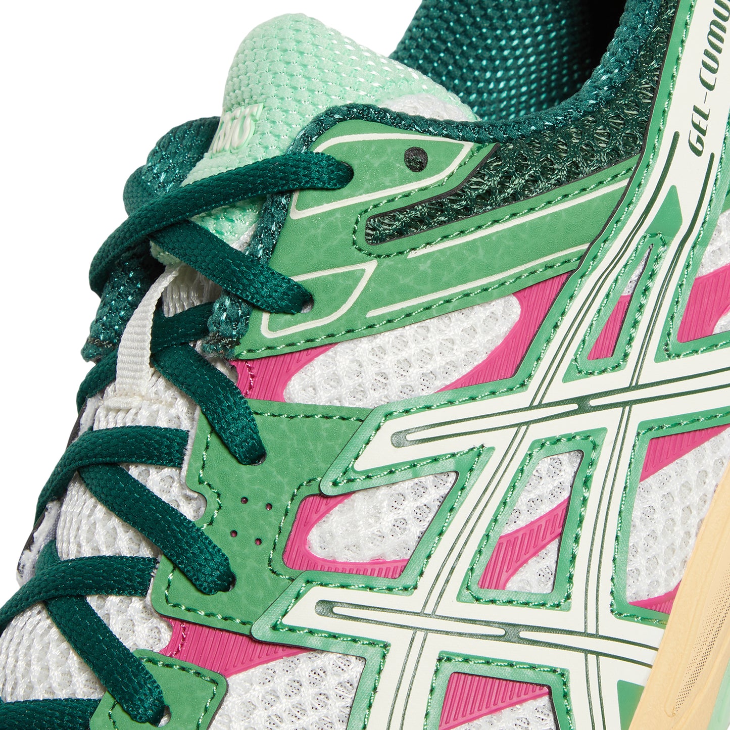 Asics Gel-Cumulus 16 (Cream/Ivory)