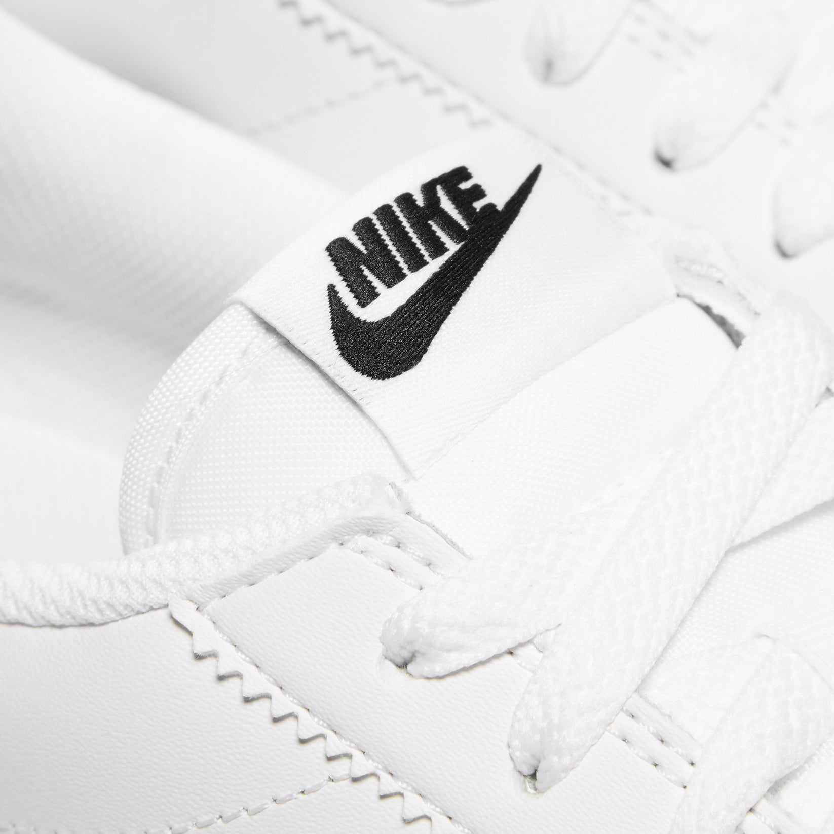 black white dunks womens