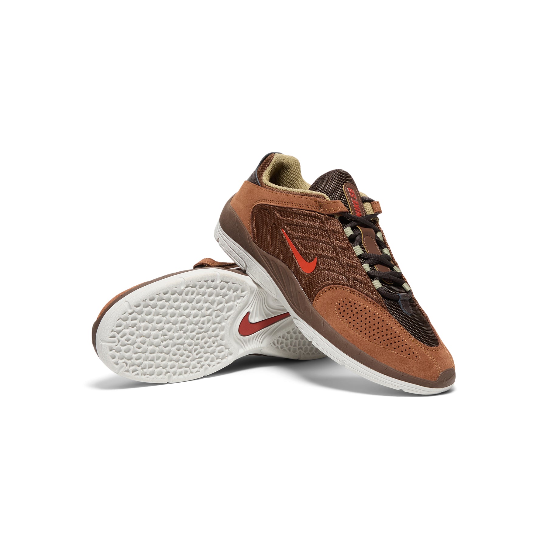 セントバーナード Nike SB Vertebrae (Cacao Wow/Dragon Red/Light British Tan