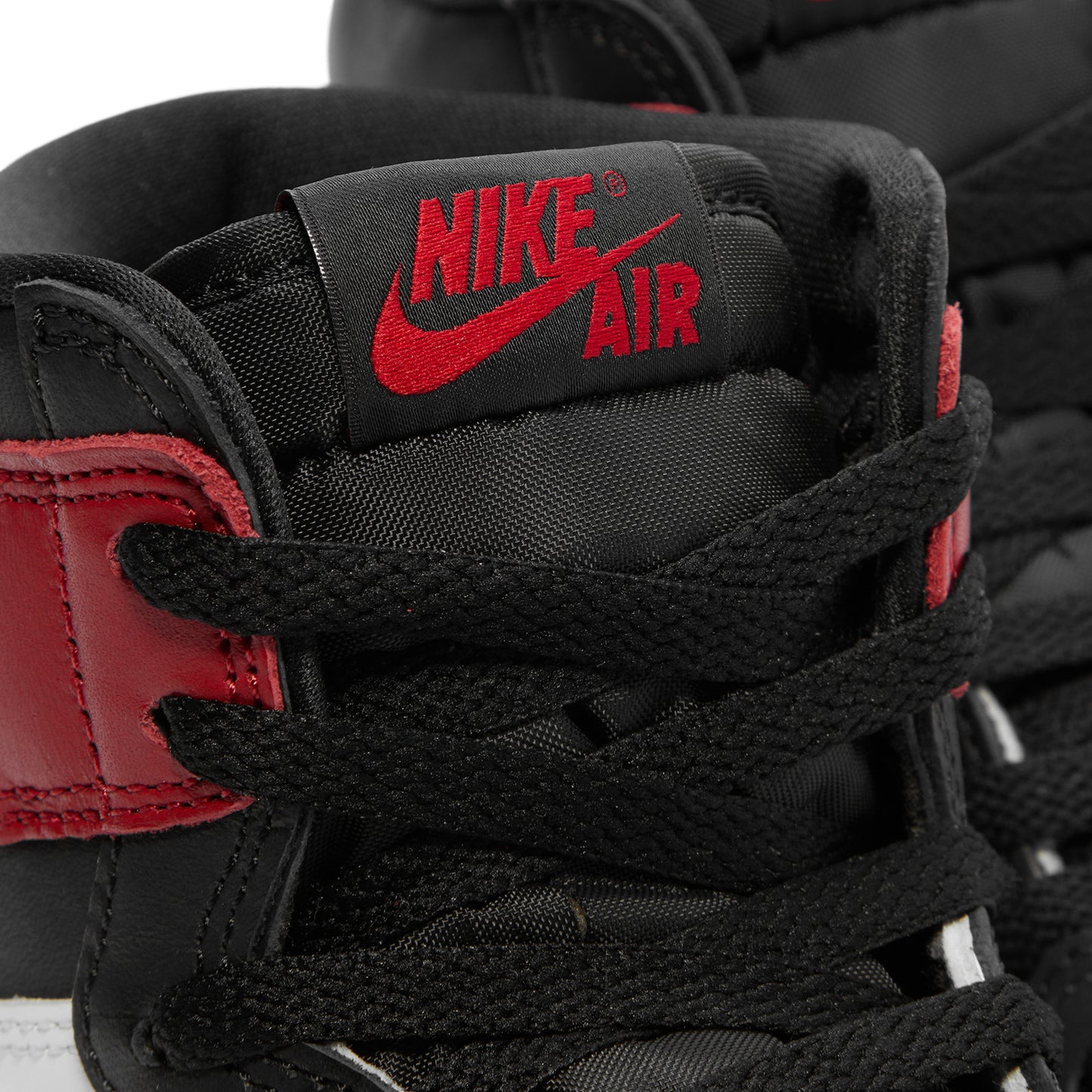 Air Jordan 1 Retro High OG (White/Black/Varsity Red/Sail)