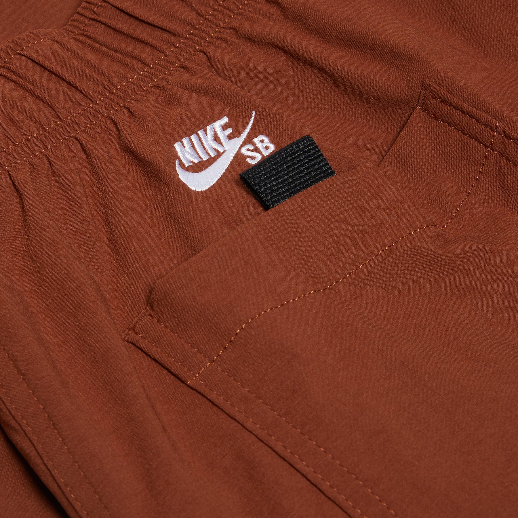 Nike SB Dri-FIT Kearny Cargo Skate Shorts (Cinnaon/White)
