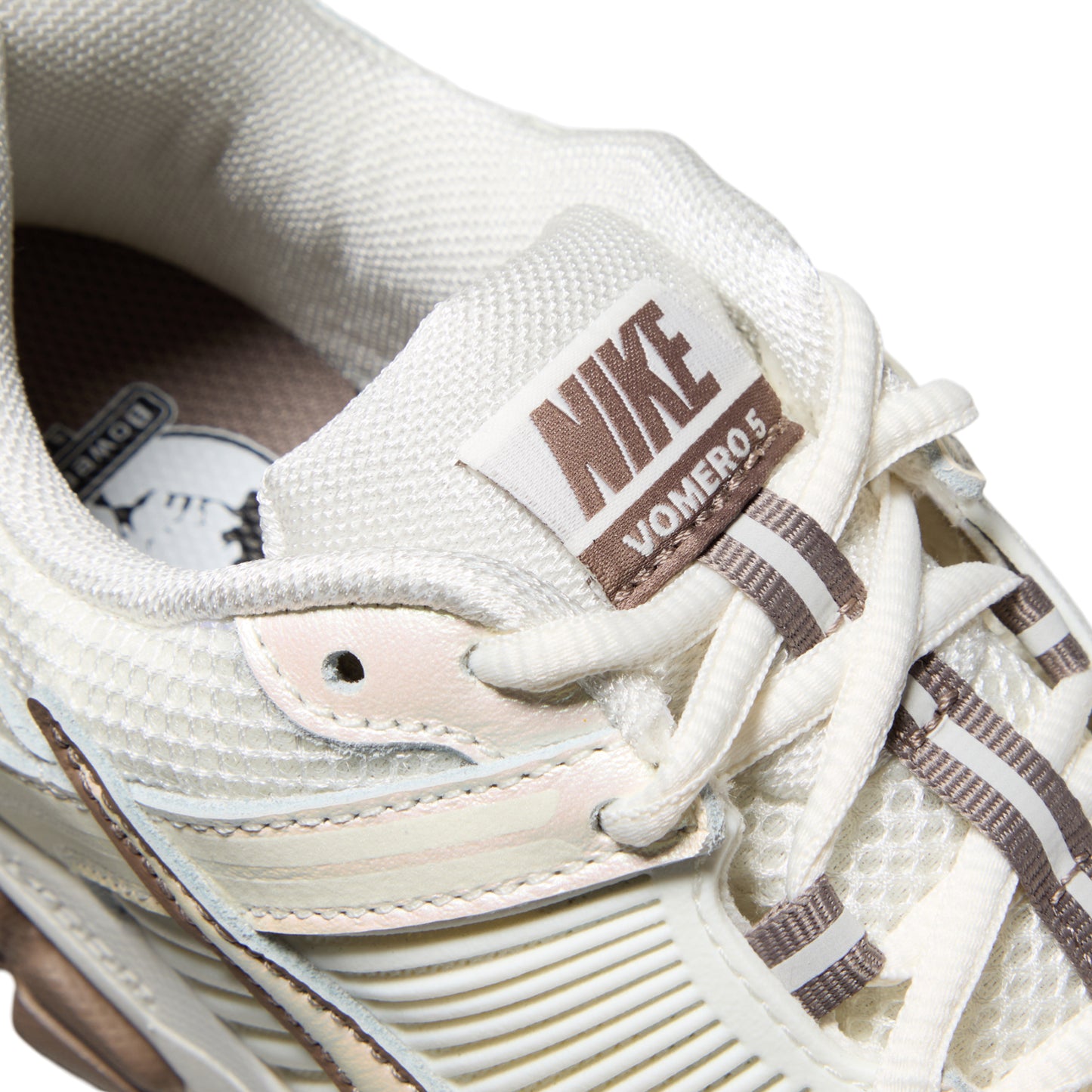 Nike Womens Zoom Vomero 5 (Sail/Mink Brown/Black)