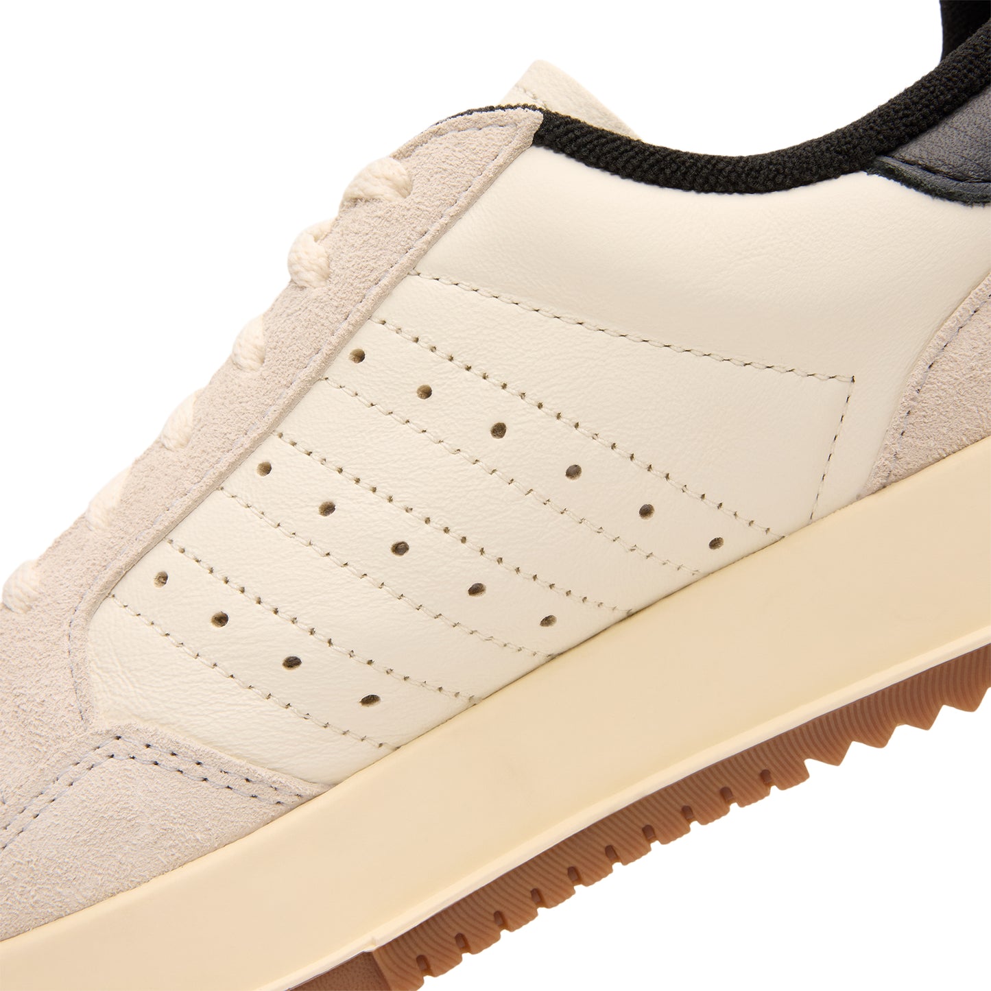 adidas SC Powerphase (Off White/Core Black/Cream White)