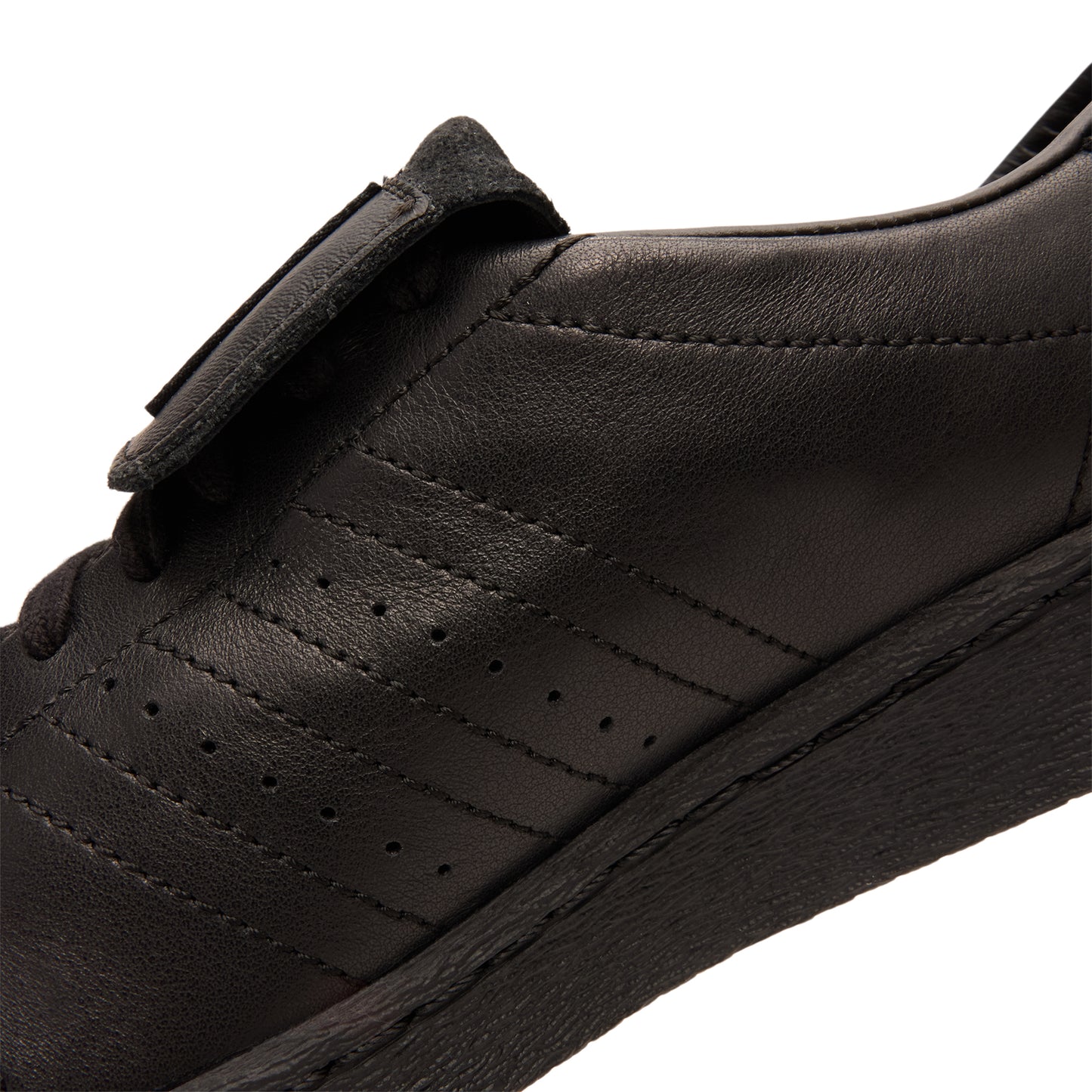 adidas Chavarria Jabbar Low (Core Black/Gold Metallic)