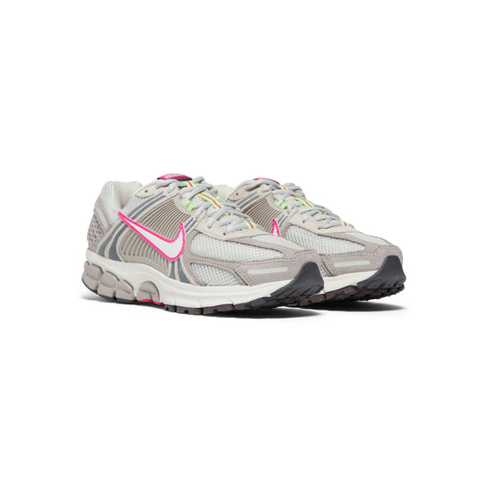 Nike Womens Nike Zoom Vomero 5 (College Grey/Sail/Light Bone/Medium Ash)