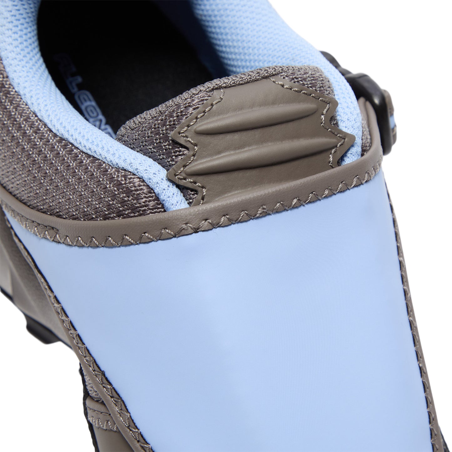 Nike ACG Phassad (Cave Stone/Aluminum/Black)