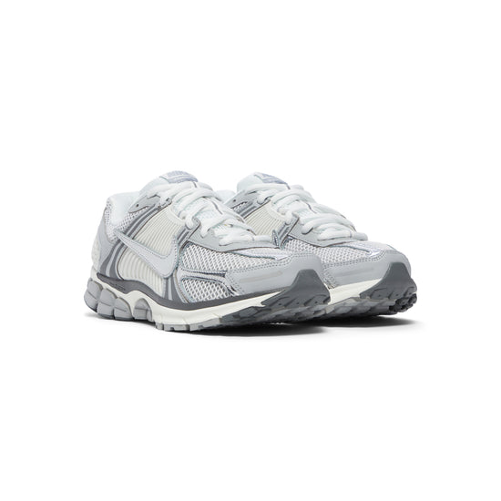 Nike Zoom Vomero 5 (Summit White/Metallic Silver)