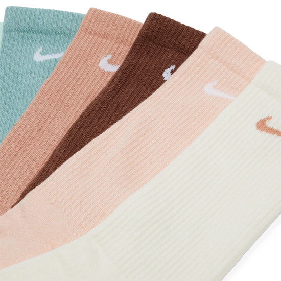 Nike Everyday Plus Cushioned (Multi Color)