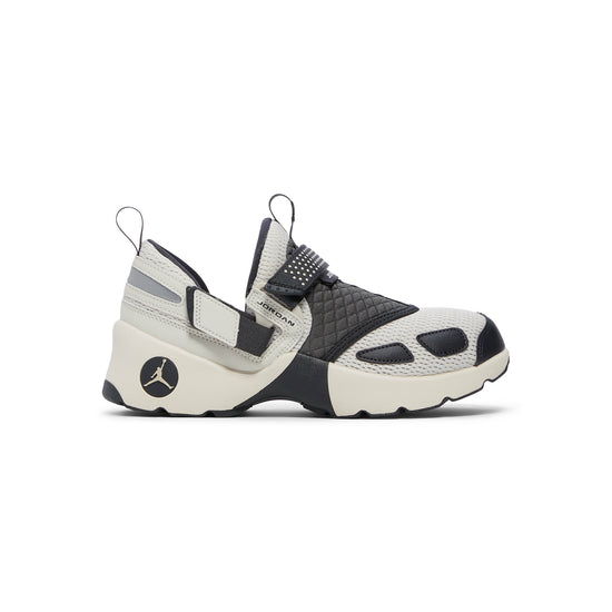 Nike Womens Jordan Trunner LX (Light Orewood Brown/Anthracite)