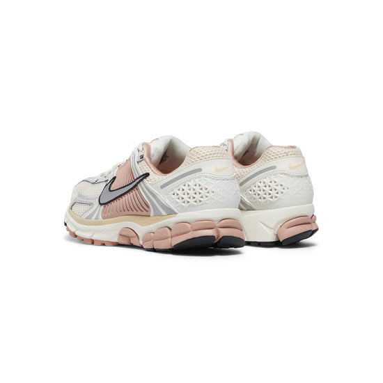 Nike Womens Zoom Vomero 5 (Sail/Pearl White/Particle Pink)