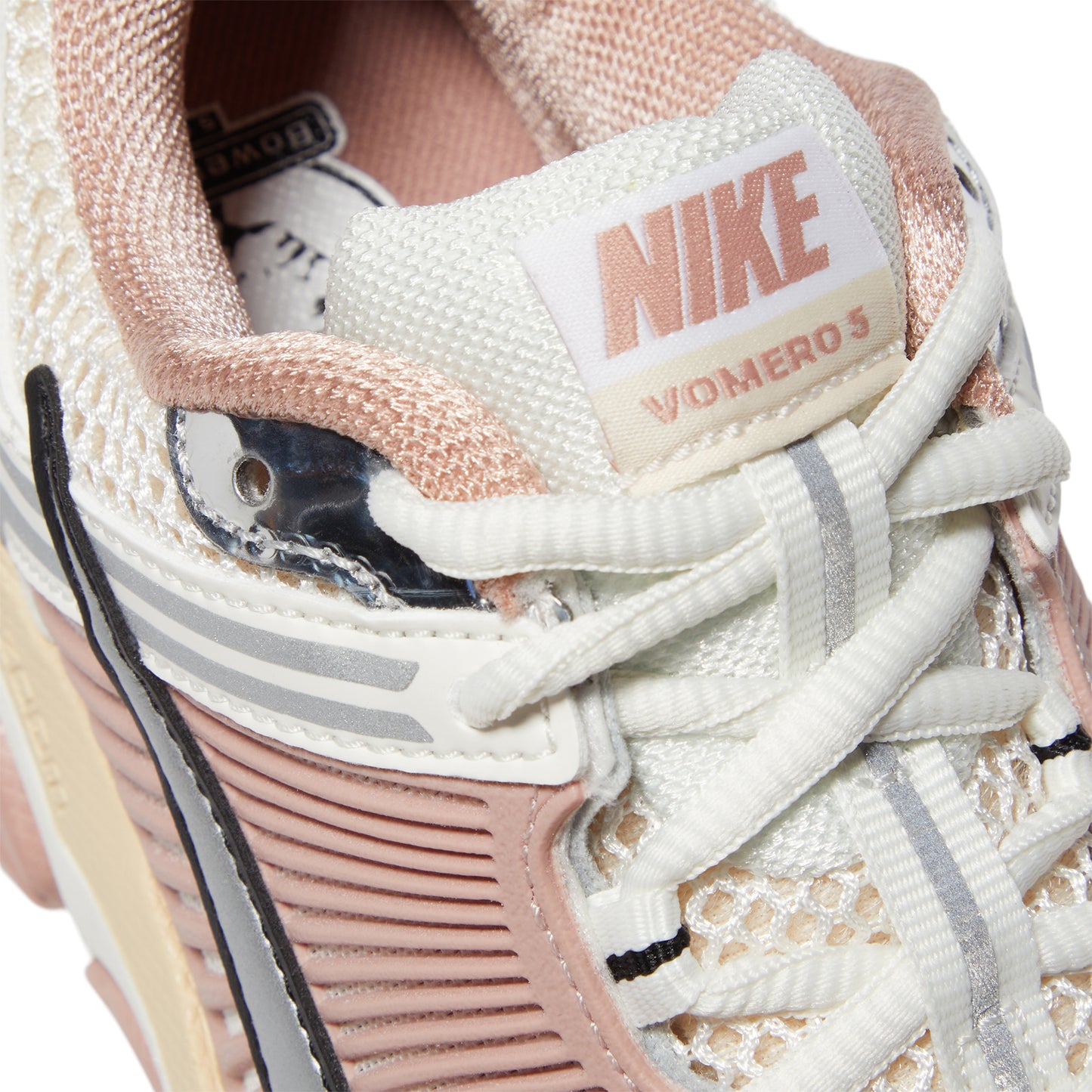 Nike Womens Zoom Vomero 5 (Sail/Pearl White/Particle Pink)