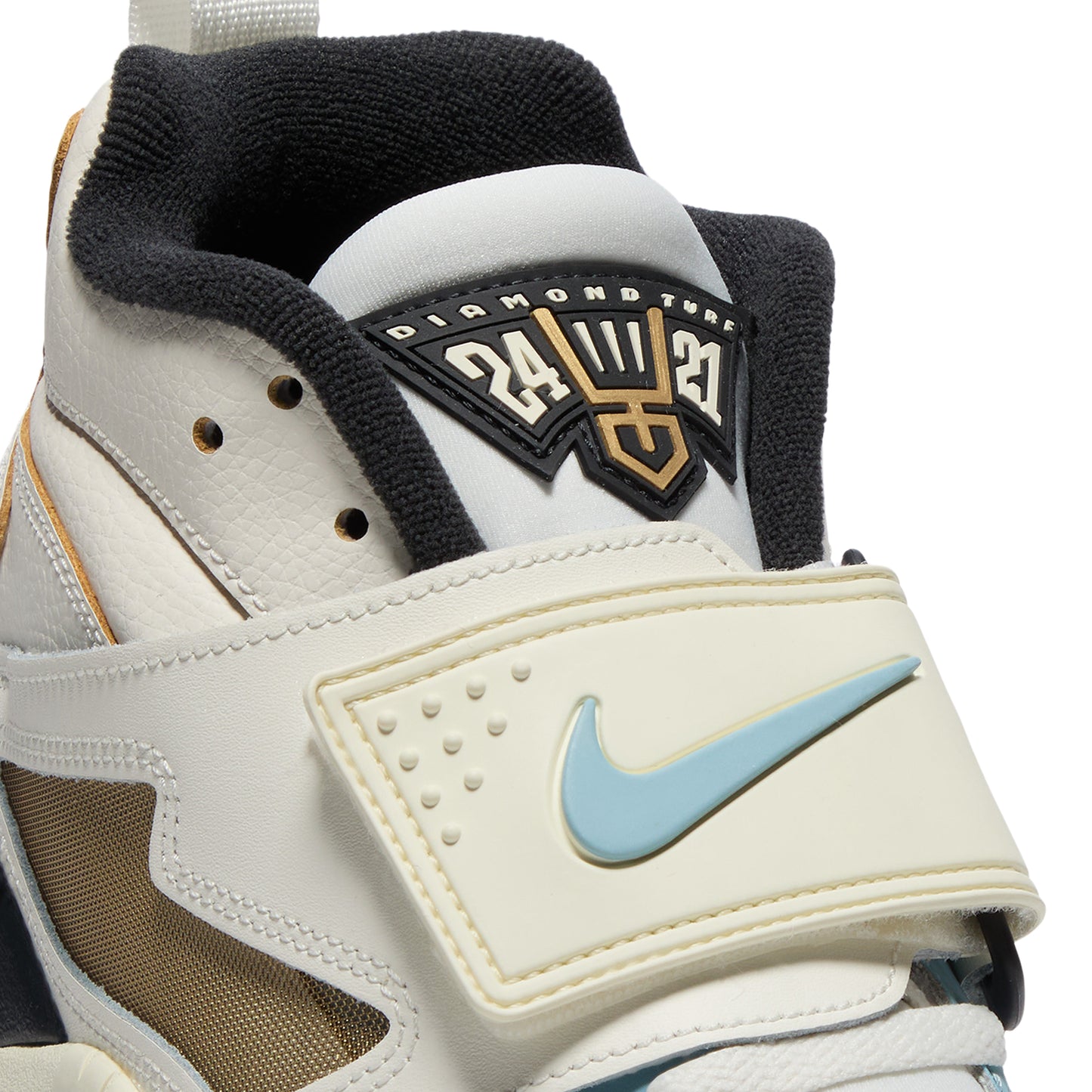 Nike Air Diamond Turf (Sail/Mica Blue/Coconut Milk/Off Noir)